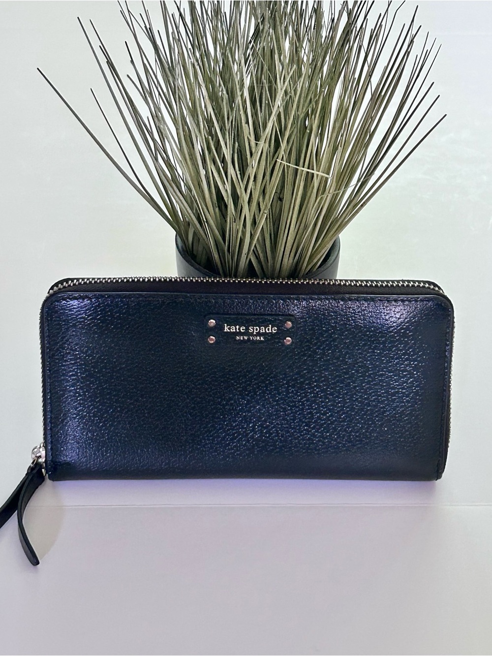 Kate Spade Jeanne Large Continental Black Pebbled Leather Zip Around Wallet 8x4